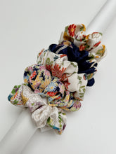 画像をギャラリービューアに読み込む, 白地に小花模様【小】5点セット