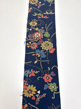 画像をギャラリービューアに読み込む, 型染花絵模様【サイドギャザーワンピース】