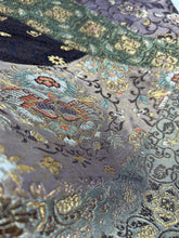 画像をギャラリービューアに読み込む, 更紗に唐花・花鳥模様引箔【あずま型 大】上物