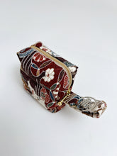 画像をギャラリービューアに読み込む, 御所車雲ヱに草花模様【小】