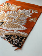 画像をギャラリービューアに読み込む, 【あずま型 中】唐草織り模様