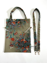 画像をギャラリービューアに読み込む, 更紗花模様の暈し染縮緬地【巾着】