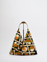 画像をギャラリービューアに読み込む, 【あずま型 中】唐織の菱花丸模様