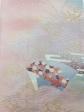 画像をギャラリービューアに読み込む, 5周年・
総地紋地紙に吉祥花鳥模様暈し染【ギャザータイプ】