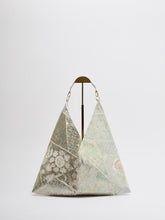 画像をギャラリービューアに読み込む, 【あずま型 中】花鳥模様・西陣引箔・金銀糸