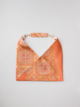 画像をギャラリービューアに読み込む, 金糸桧垣地に蜀江華丸模様金糸【あずま型 中】特上