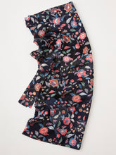 画像をギャラリービューアに読み込む, 紗綾型地紋に型染草花模様【シュッケニ】