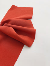 画像をギャラリービューアに読み込む, 織り出し無地の朱色