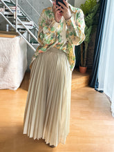 画像をギャラリービューアに読み込む, 暈し草花模様