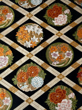 画像をギャラリービューアに読み込む, 【あずま型 中】唐織の菱花丸模様