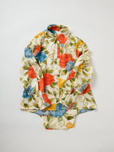 画像をギャラリービューアに読み込む, 牡丹唐草花模様・金彩縁【ブラウス】