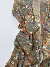 画像をギャラリービューアに読み込む, 膨れ織に荻菊蝶模様【四つ釦】