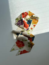 画像をギャラリービューアに読み込む, 椿尽くし模様【特短】