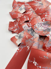 画像をギャラリービューアに読み込む, 雪輪に鶴金彩暈し花模様【長丈シュッケニ・丈91㎝】