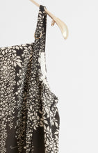 画像をギャラリービューアに読み込む, 藤模様【サイドギャザーワンピース】