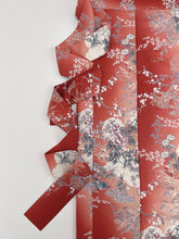 画像をギャラリービューアに読み込む, 雪輪に鶴金彩暈し花模様【長丈シュッケニ・丈91㎝】