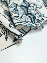 画像をギャラリービューアに読み込む, 縮緬型染笹雲取り絵【サイドギャザーワンピース】