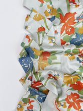 画像をギャラリービューアに読み込む, 藍白大花模様金彩縁【長丈シュッケニ】