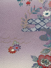 画像をギャラリービューアに読み込む, 膨れ織りに吉祥花模様【四つ釦】