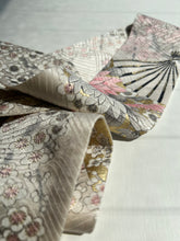 画像をギャラリービューアに読み込む, 総地紋の扇面枝梅花模様【特短】