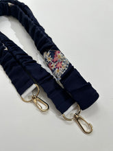 画像をギャラリービューアに読み込む, ②読み本冊子金彩花模様【ショルダー単品】