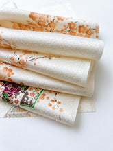 画像をギャラリービューアに読み込む, 屏風に四季の草花模様枝梅模様【ギャザータイプ】(新商品)