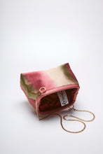 画像をギャラリービューアに読み込む, 濃い紅に薄苔色暈し【ケニガマ・大】