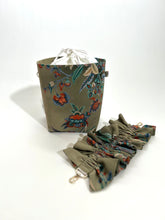 画像をギャラリービューアに読み込む, 更紗花模様の暈し染縮緬地