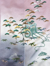 画像をギャラリービューアに読み込む, 銀箔の御所車松竹模様