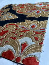 画像をギャラリービューアに読み込む, 黒地金糸の唐草花模様【あずま型 中】上物