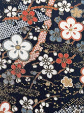 画像をギャラリービューアに読み込む, 七宝地紋に扇古典柄金彩模様【中】