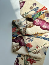 画像をギャラリービューアに読み込む, ビンテージ・紗綾型古典地紋に型染め【長】