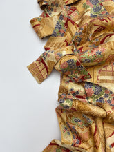 画像をギャラリービューアに読み込む, 地紙に扇御所車花模様【シュッケニ】