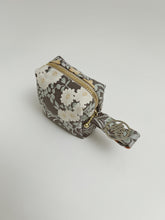 画像をギャラリービューアに読み込む, 総草花模様【小】