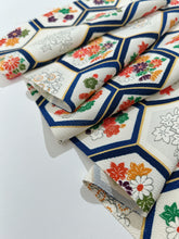 画像をギャラリービューアに読み込む, 新型・花亀甲模様【S】