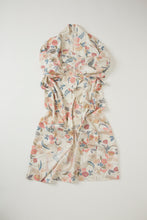 画像をギャラリービューアに読み込む, 花紗綾型地紋に絞り・辻ヶ花模様【六つ釦】