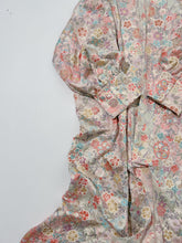 画像をギャラリービューアに読み込む, 総紗綾型地紋に絞り梅桜模様金彩【四つ釦】