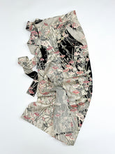 画像をギャラリービューアに読み込む, 杜若に槌車菖蒲銀彩模様【長丈シュッケニ】