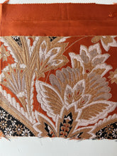 画像をギャラリービューアに読み込む, 【あずま型 中】唐草織り模様