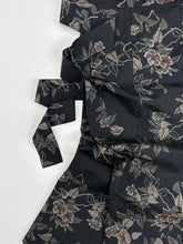 画像をギャラリービューアに読み込む, 椿模様大島【長丈シュッケニ】