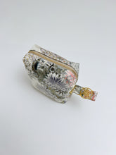 画像をギャラリービューアに読み込む, 金彩波地紋の鹿子牡丹模様【大】