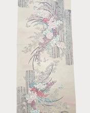 画像をギャラリービューアに読み込む, 地割れ地紋に花絵模様銀彩・金彩【シュッケニ・91㎝丈】