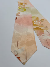 画像をギャラリービューアに読み込む, 地紋お越し菊枝模様の暈し染め【長】