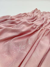 画像をギャラリービューアに読み込む, 跳び模様地お越し花絵模様【ティアード】