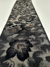 画像をギャラリービューアに読み込む, 抽象花模様尽くし大島紬【四つ釦】