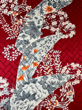 画像をギャラリービューアに読み込む, 【特長】桧垣地紋に閉じ扇総華模様⚠️難あり