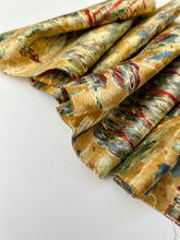 画像をギャラリービューアに読み込む, 抽象ぼやけ木々風景模様【六つ釦】