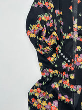 画像をギャラリービューアに読み込む, 縞花並び模様【六つ釦】