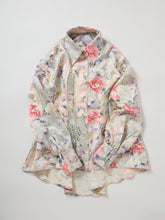 画像をギャラリービューアに読み込む, 菱散らし地紋に牡丹模様【ブラウス】