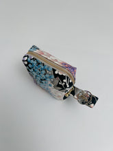 画像をギャラリービューアに読み込む, 波地紋に藤絵模様【中】